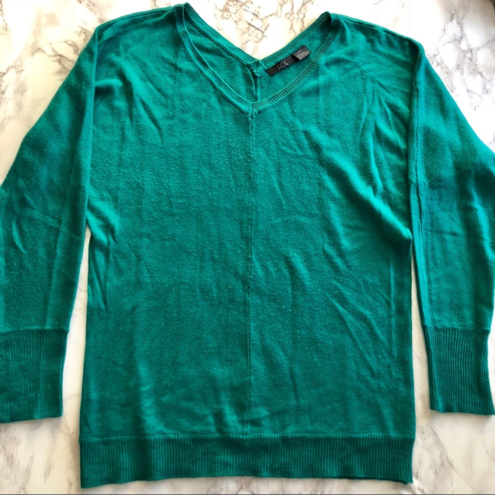 Nordstrom’s RDI V-neck green sweater size M
